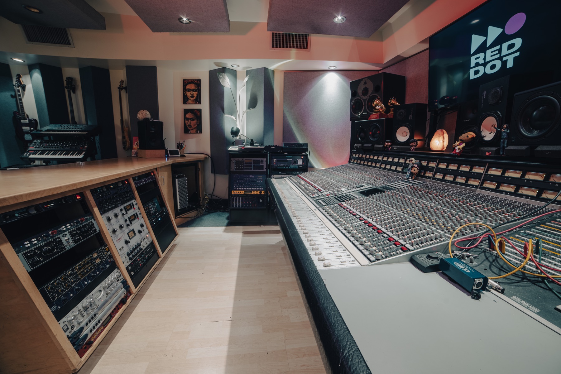 Outboard racks